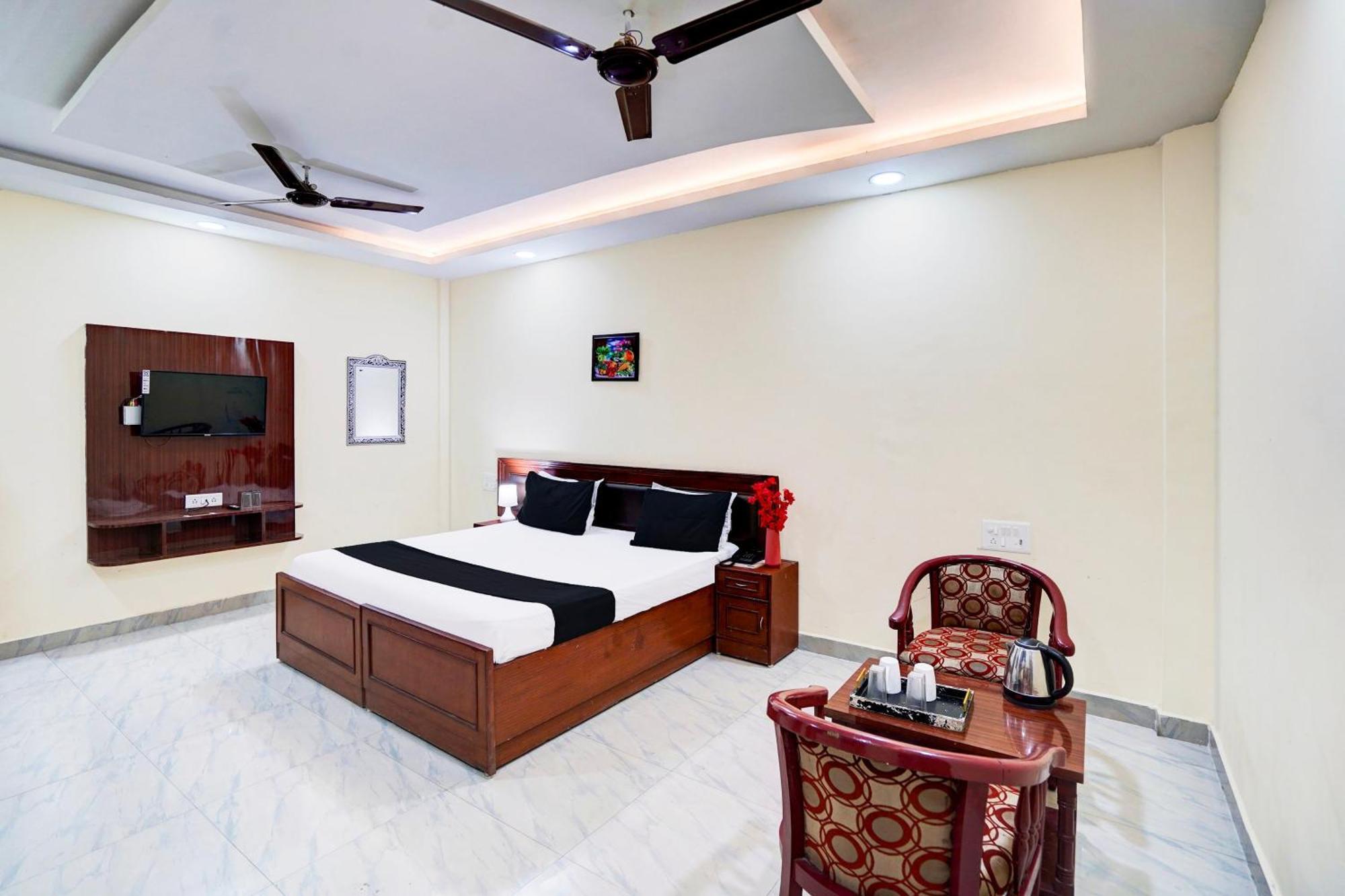 Hotel O Nova Resorts & Luxury Farm Raebareli Extérieur photo